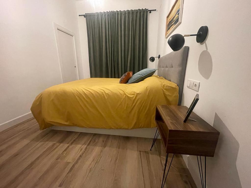 Apartamentos Sol Y Luna La Línea de la Concepción Kültér fotó